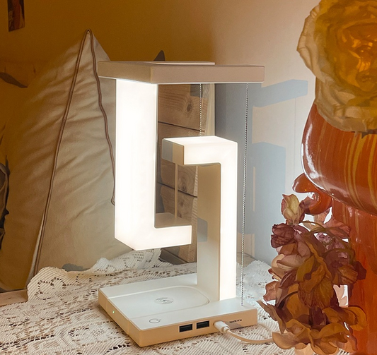 Lámpara de Mesa LED Creativa con Cargador Inalámbrico | Diseño Arquitectónico